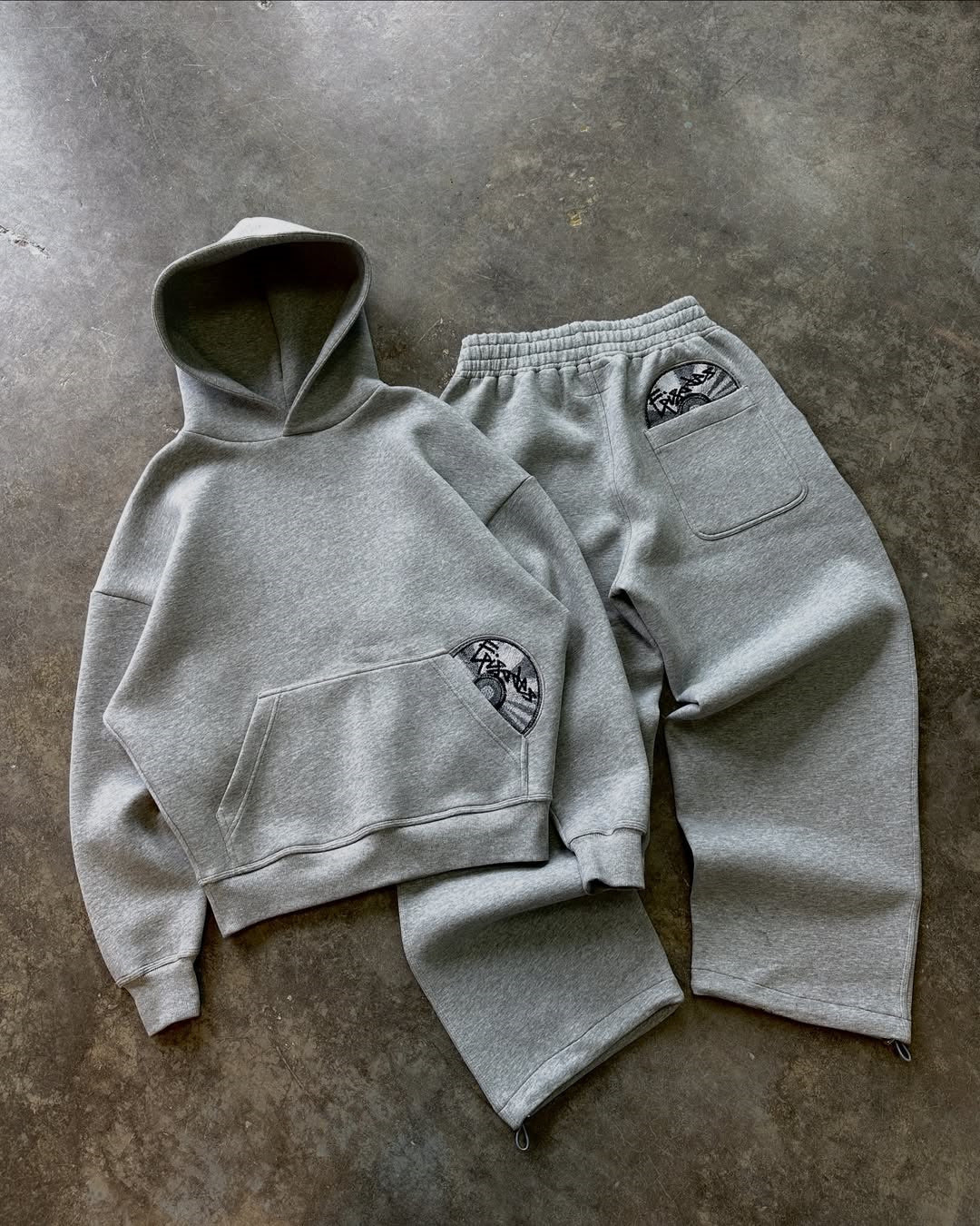 Retro Print Pullover Hoodie and Trousers Set