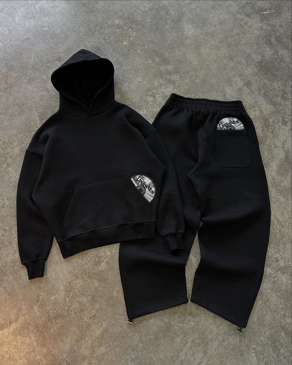 Retro Print Pullover Hoodie and Trousers Set