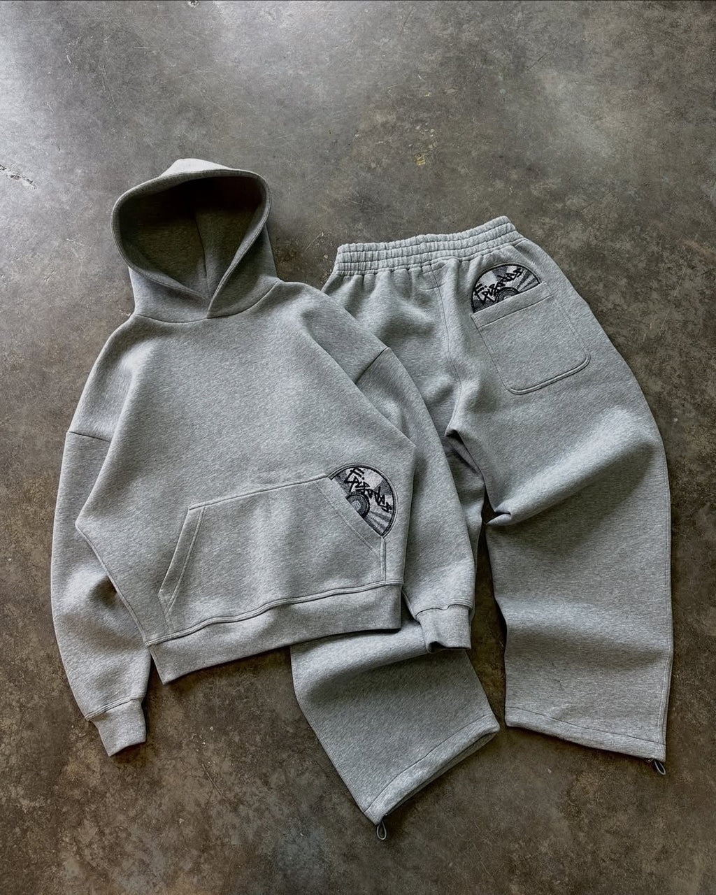 Retro Print Pullover Hoodie and Trousers Set